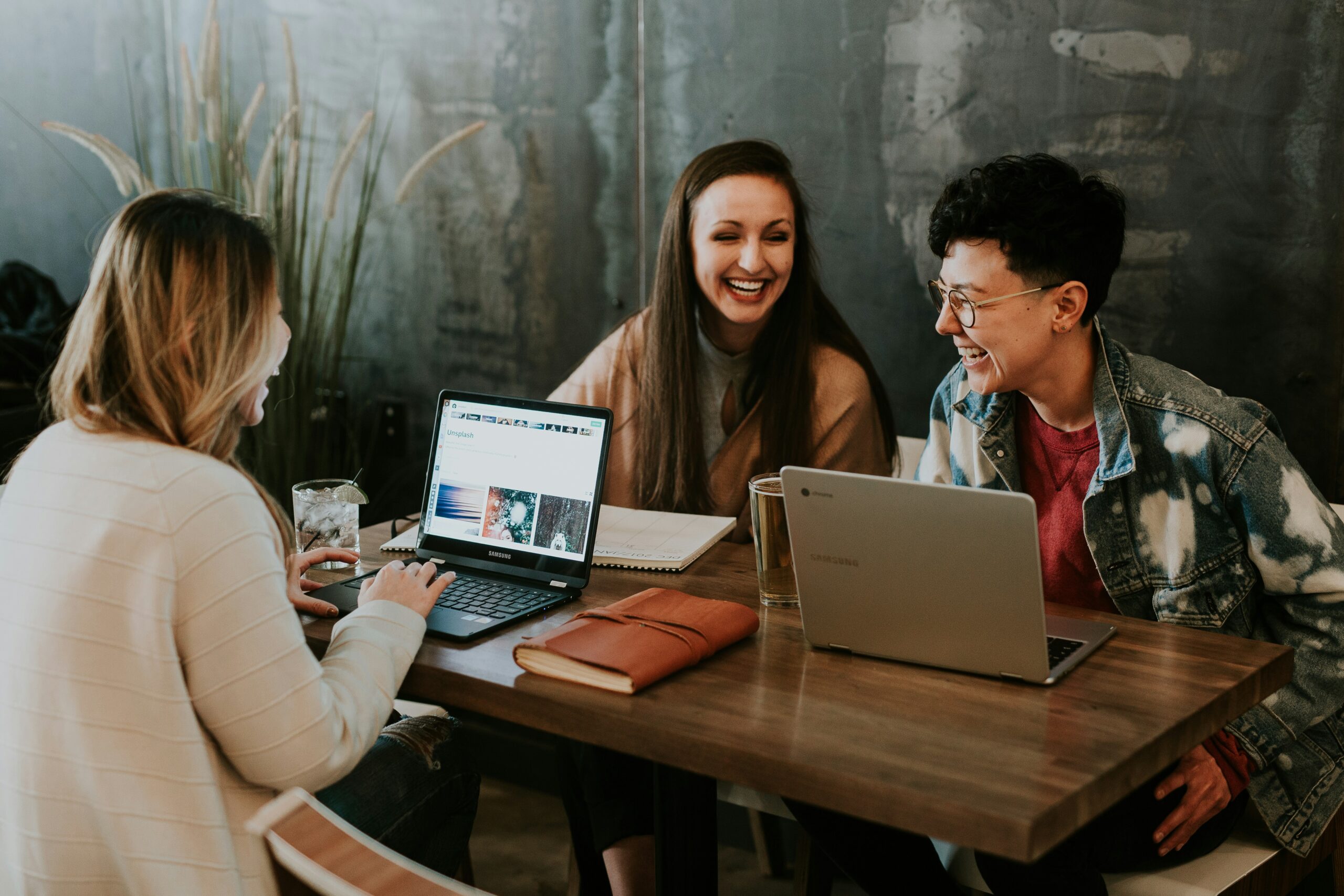 happy young professionals under marketing internships